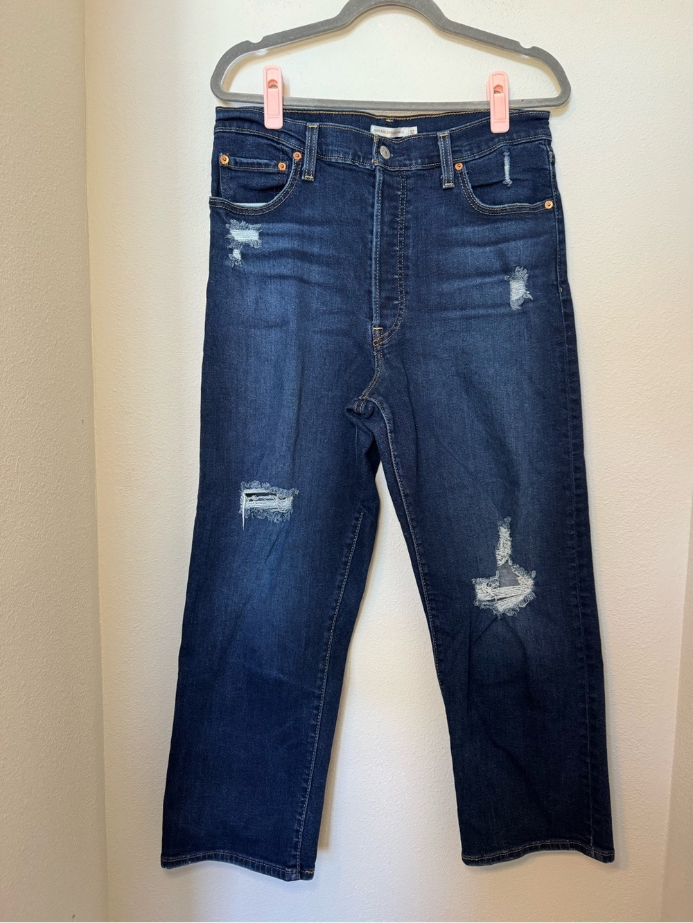 Women's Ribcage Straight Ankle Distressed Jeans in dark wash